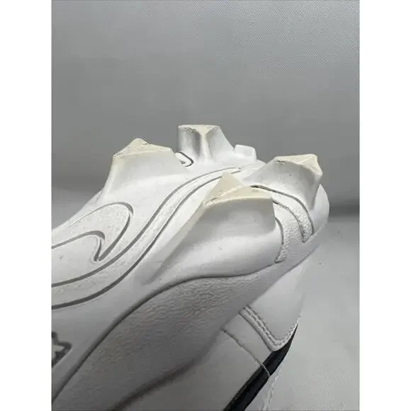 Nike Air Jordan 1 Mid Youth Multisport Cleat White Youth Size 5.5 HF6883-100 - Picture 12 of 12